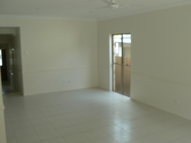 18 Kilkivan Parade, Waterford QLD 4133