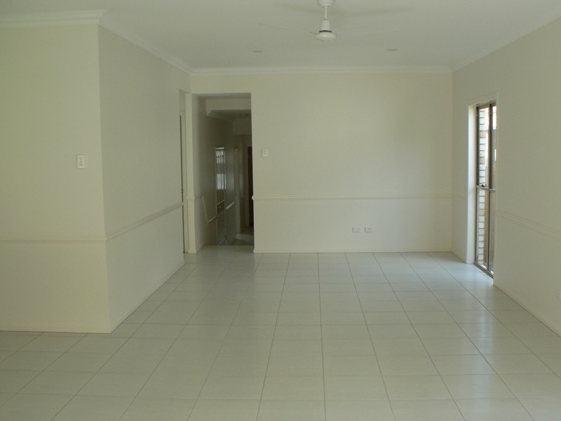 18 Kilkivan Parade, Waterford QLD 4133