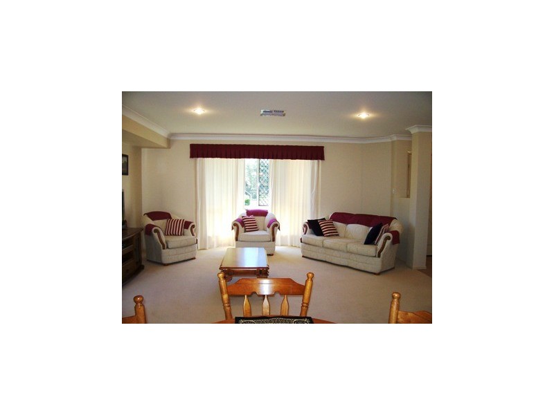 18 Albert Valley Dr, Bahrs Scrub QLD 4207