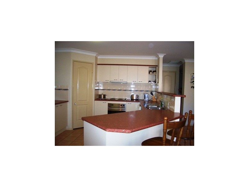 18 Albert Valley Dr, Bahrs Scrub QLD 4207