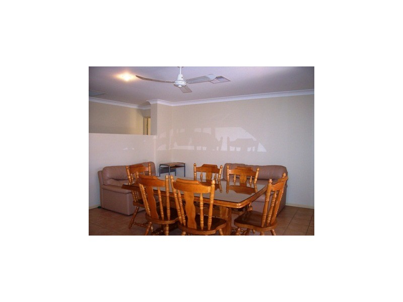 18 Albert Valley Dr, Bahrs Scrub QLD 4207