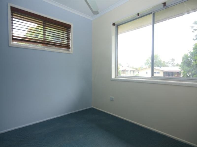 28 Meadow Cres, Beenleigh QLD 4207