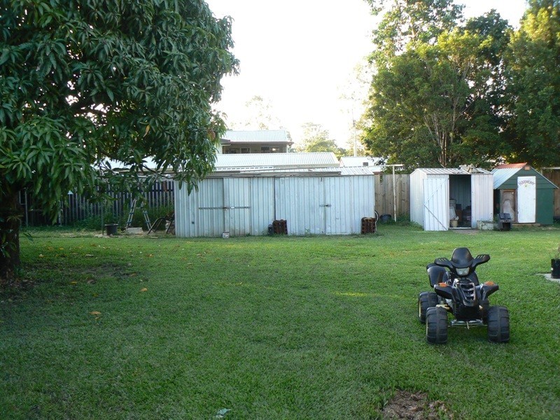 28 Meadow Cres, Beenleigh QLD 4207