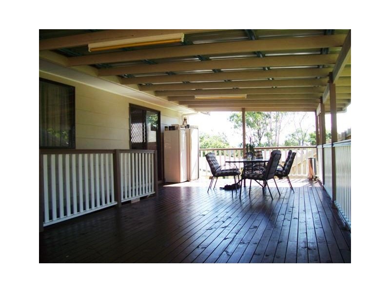 6 Lima Street, Edens Landing QLD 4207