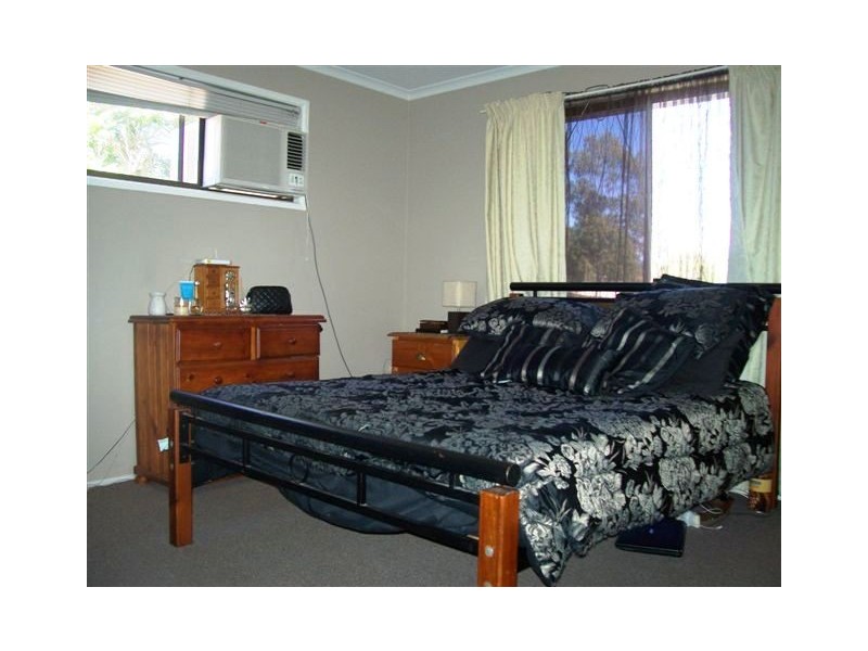 6 Lima Street, Edens Landing QLD 4207