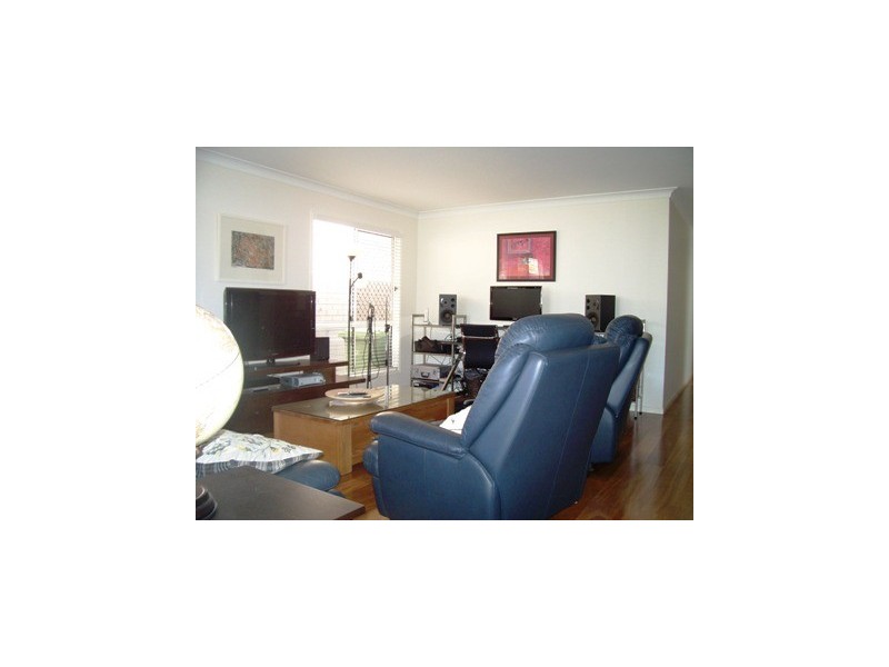 4 Girraween Place, Waterford QLD 4133