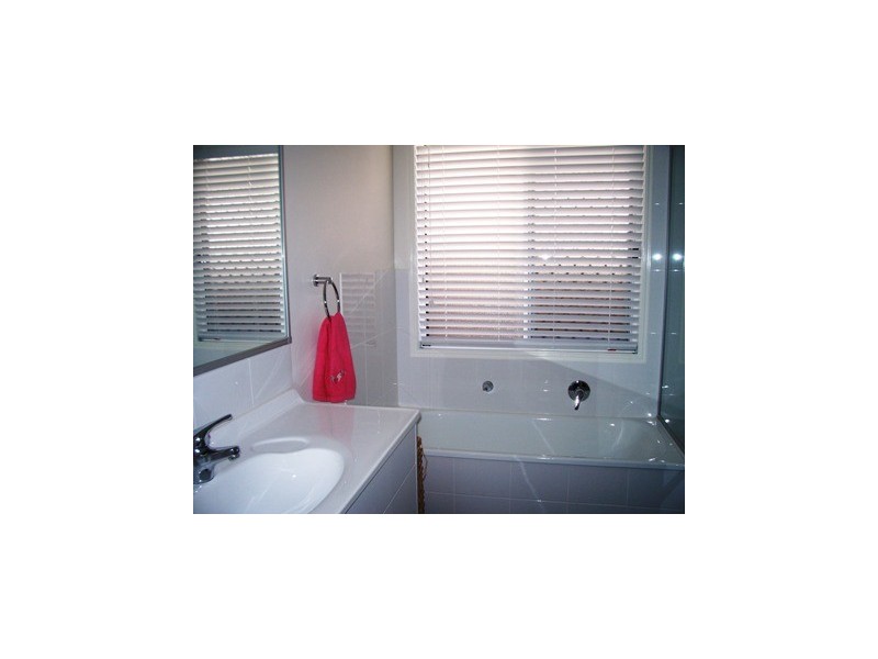 4 Girraween Place, Waterford QLD 4133