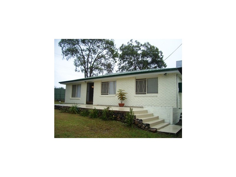 2 Sunscape Dr, Eagleby QLD 4207