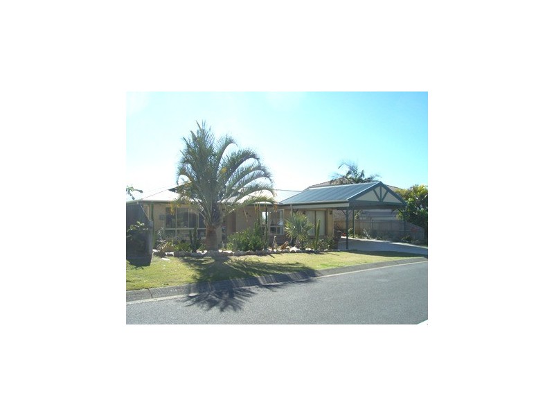 28 Hillside Crescent, Edens Landing QLD 4207