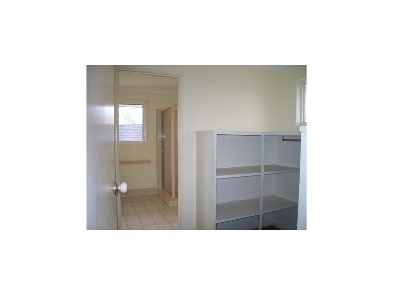 2/7 Jay Crt, Mount Warren Park QLD 4207