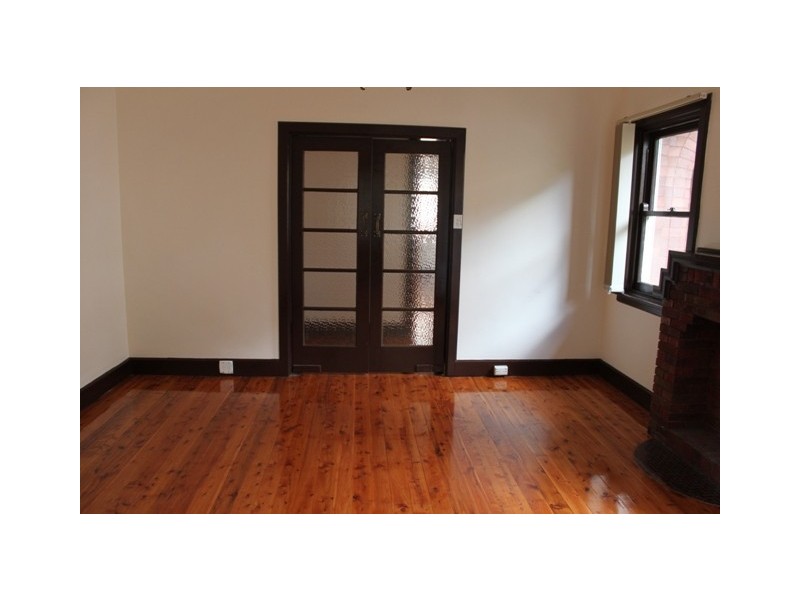 4a Simla Rd, Denistone NSW 2114