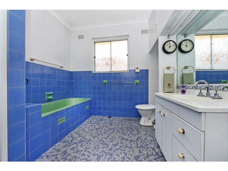 110 Lancaster Ave, Melrose Park NSW 2114