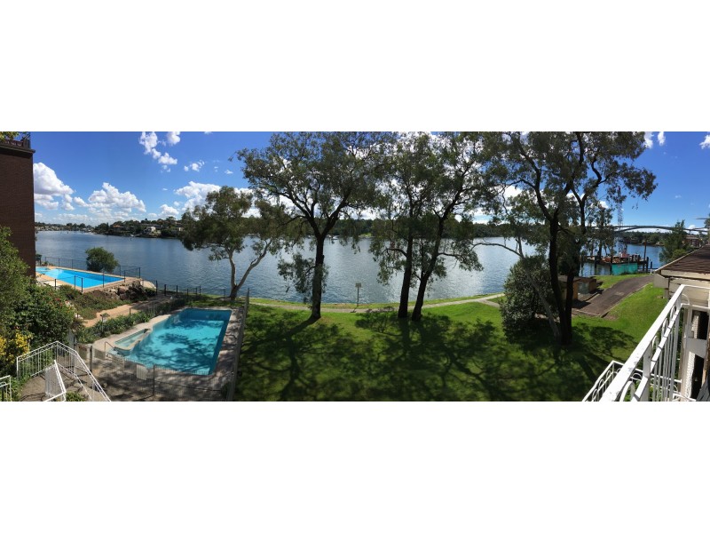 1/13 Bortfield Drive,, Chiswick NSW 2046