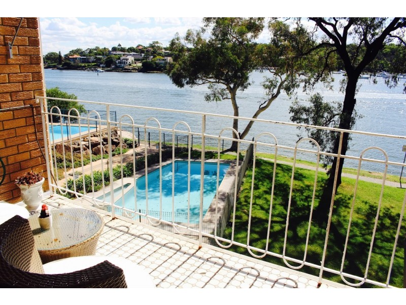 1/13 Bortfield Drive,, Chiswick NSW 2046