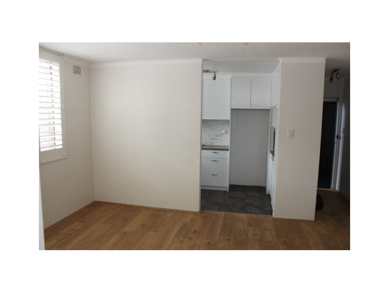 2/2 Adelaide ST, West Ryde NSW 2114