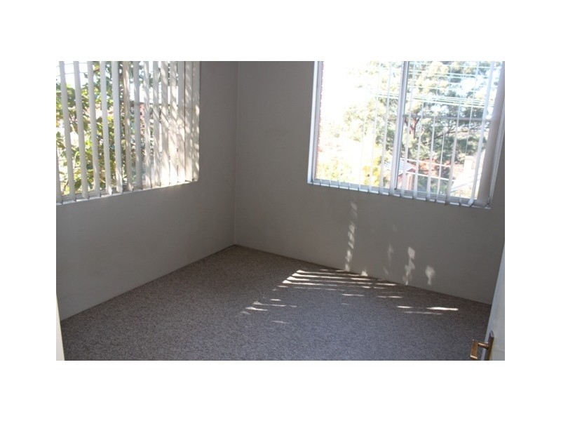 4/15 Endeavour St, West Ryde NSW 2114