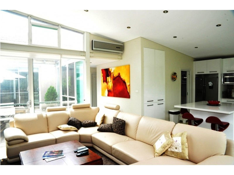 17 Glenayr Ave, West Ryde NSW 2114