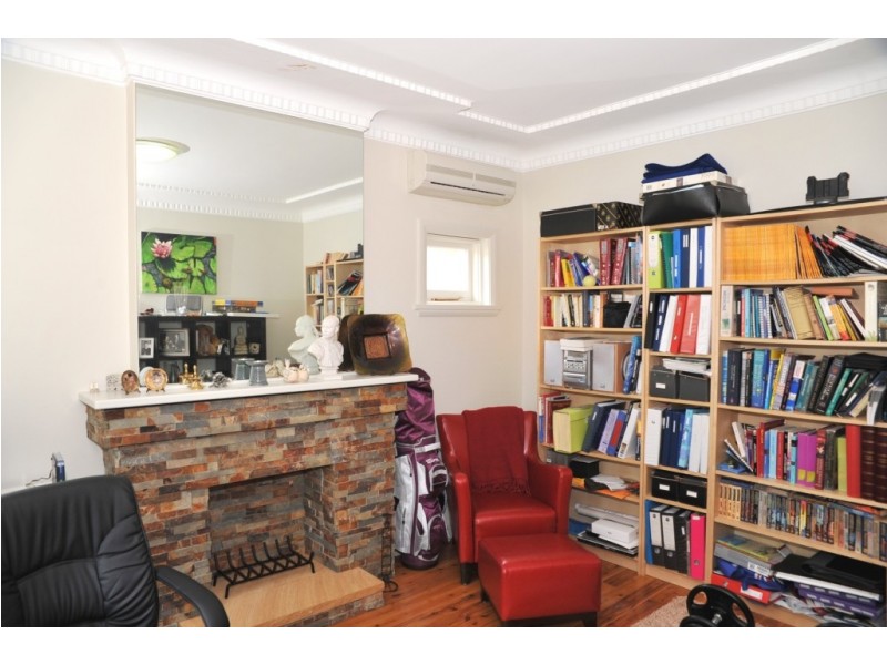 17 Glenayr Ave, West Ryde NSW 2114