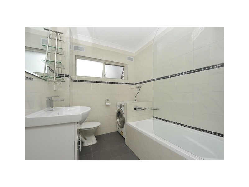 9/20 Bank St, Meadowbank NSW 2114