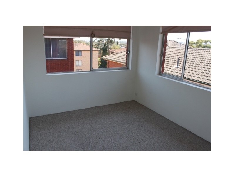 10 Bank St, Meadowbank NSW 2114