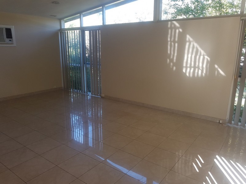 7 Brooker Ave, Oatlands NSW 2117