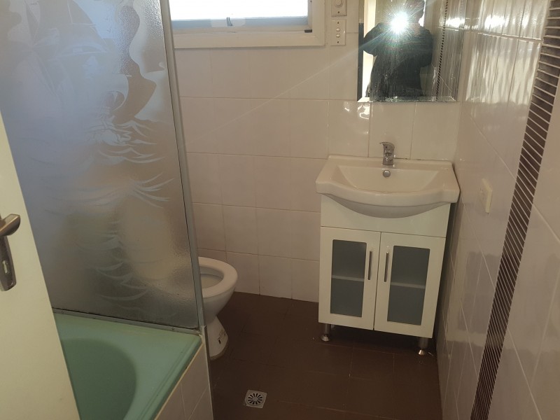 7 Brooker Ave, Oatlands NSW 2117