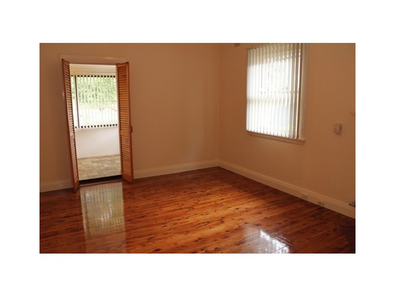 23 Lancaster Ave, West Ryde NSW 2114