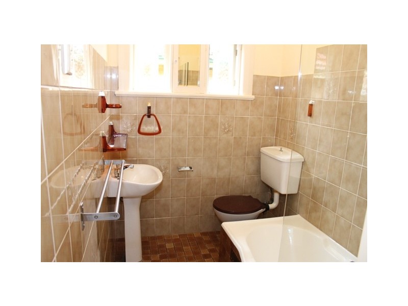 23 Lancaster Ave, West Ryde NSW 2114