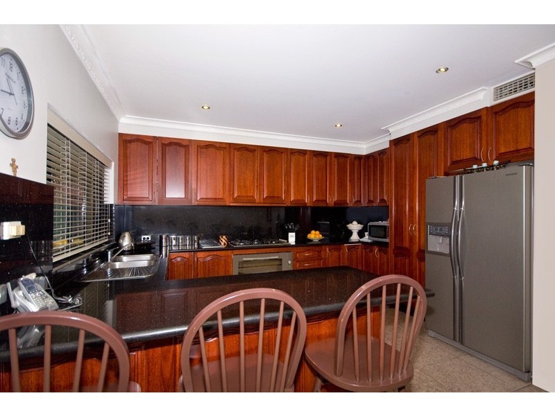 11 Bruce St, Ryde NSW 2112