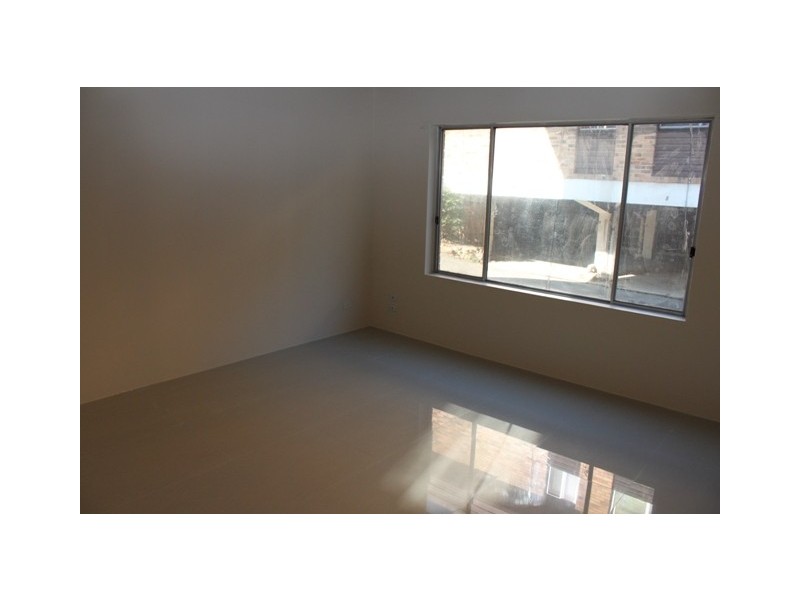 1/17 Bank st, Meadowbank NSW 2114