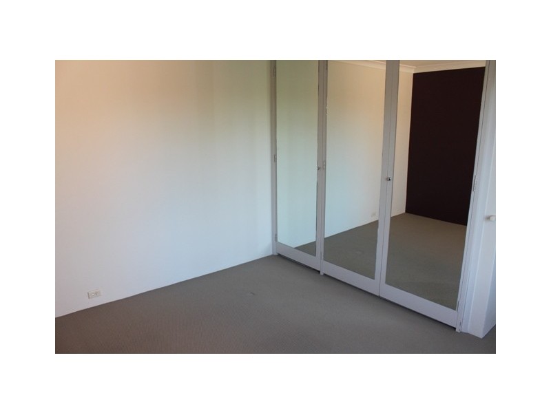 6/30 meadow Cres, Meadowbank NSW 2114