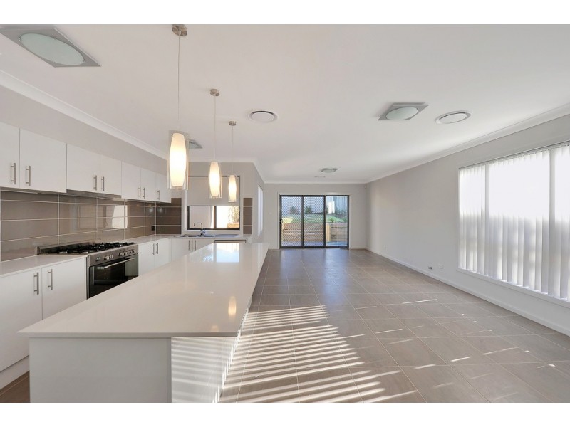 10A Sinfeld St, Ermington NSW 2115