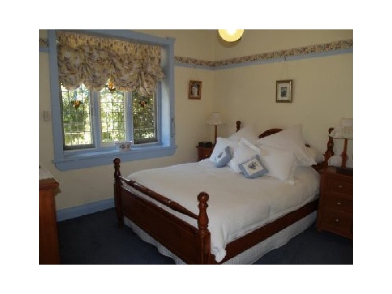 27 Maxim St, West Ryde NSW 2114