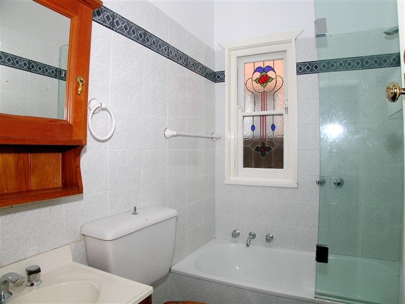 27 Maxim St, West Ryde NSW 2114