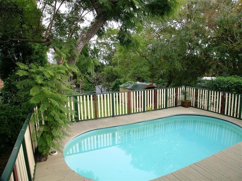 27 Maxim St, West Ryde NSW 2114