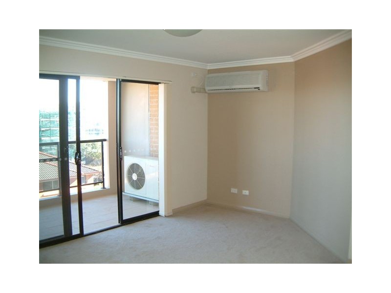 27/8-14 Oxford St, Blacktown NSW 2148