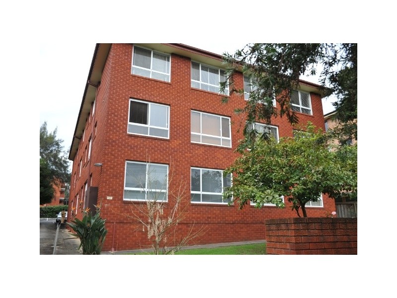 2/41 Meadow Cres, Meadowbank NSW 2114