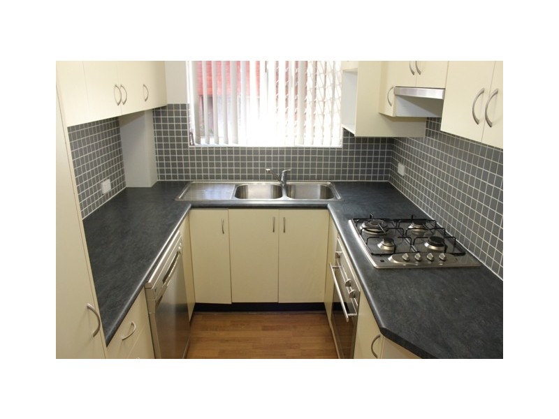 2/38 Meadow Crescent, Meadowbank NSW 2114