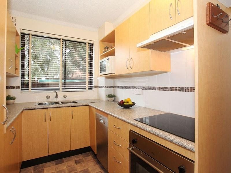 2/6A Bank Street, Meadowbank NSW 2114