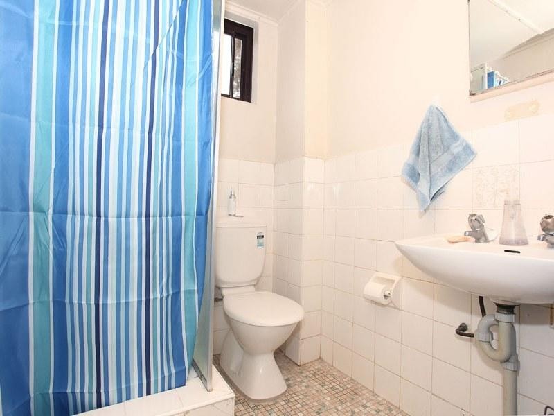 2/6A Bank Street, Meadowbank NSW 2114