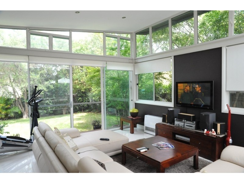 17 Glenayr Avenue, Denistone West NSW 2114