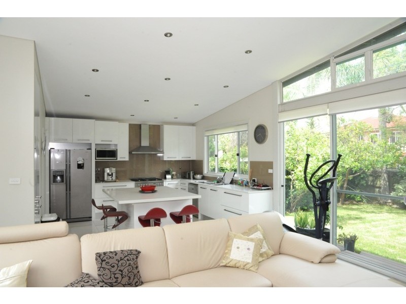 17 Glenayr Avenue, Denistone West NSW 2114