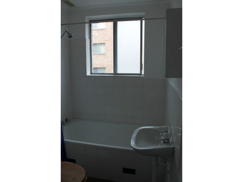 1/3-5 Meadow Crescent, Meadowbank NSW 2114