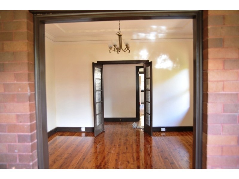 4 Simla Road, Denistone NSW 2114