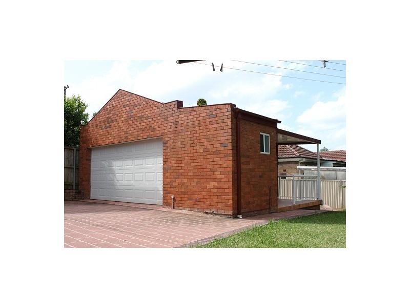 527  Blaxland Road, Denistone East NSW 2112