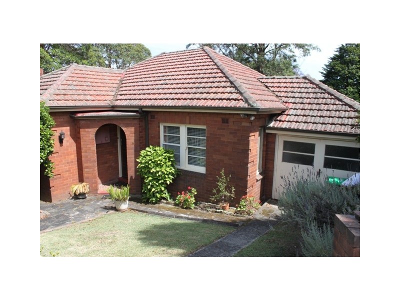 8 Fifth Ave, Denistone NSW 2114