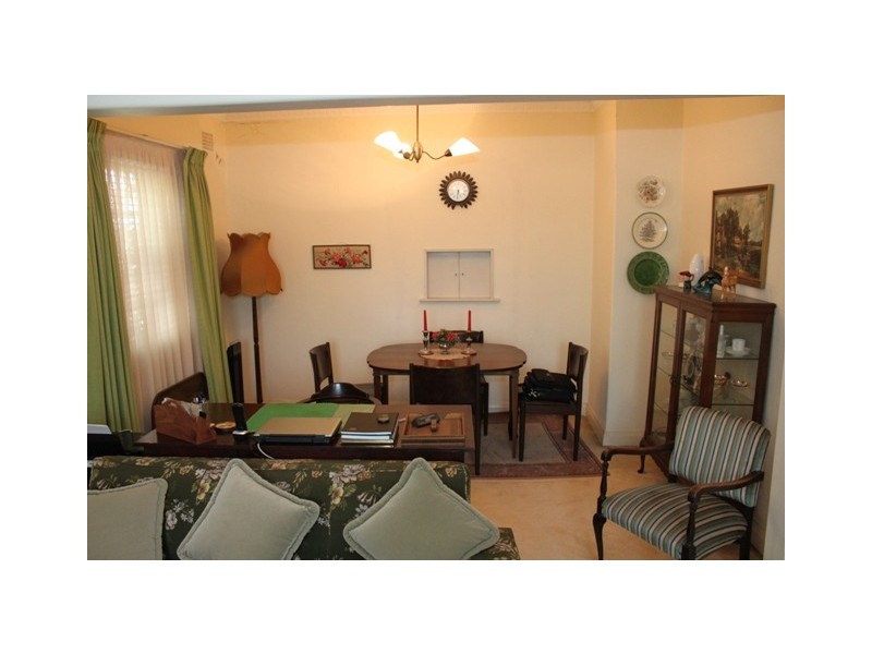 8 Fifth Ave, Denistone NSW 2114