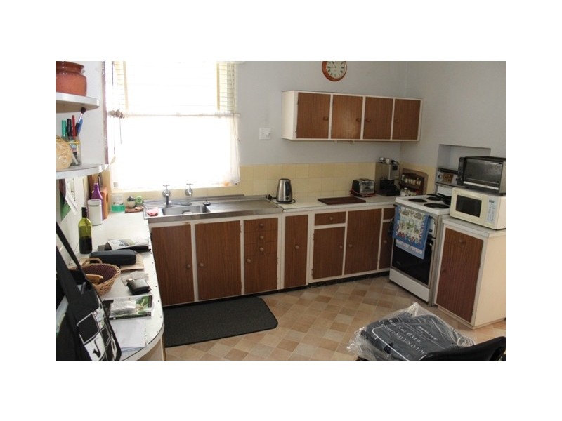 8 Fifth Ave, Denistone NSW 2114