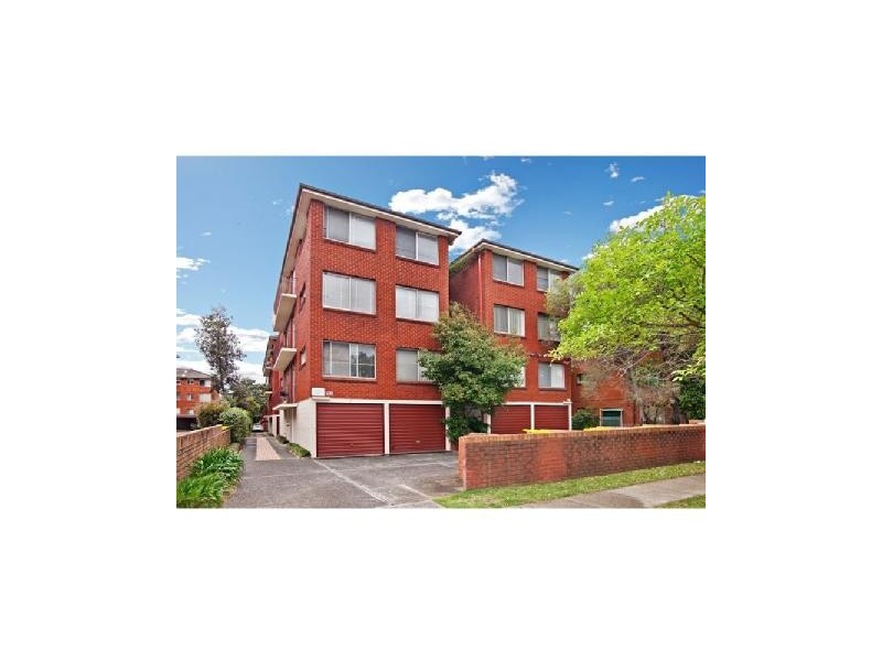 11/10 Bank St, Meadowbank NSW 2114