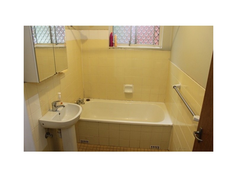 2/38 Meadow cres, Meadowbank NSW 2114